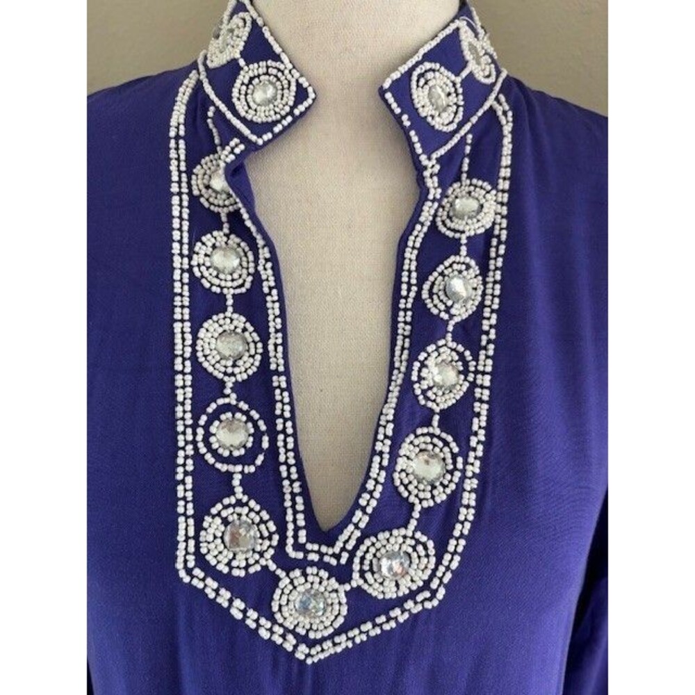 Escapada Purple Blouse with Pearl Stone Embellishment Neck Hem Cuffs Sz M NWT - Picture 3 of 5